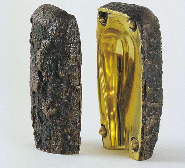 Cocoon - A, casting in bronze, 80 x 55 x 45 mm, 1997 (ed., 5 units)
