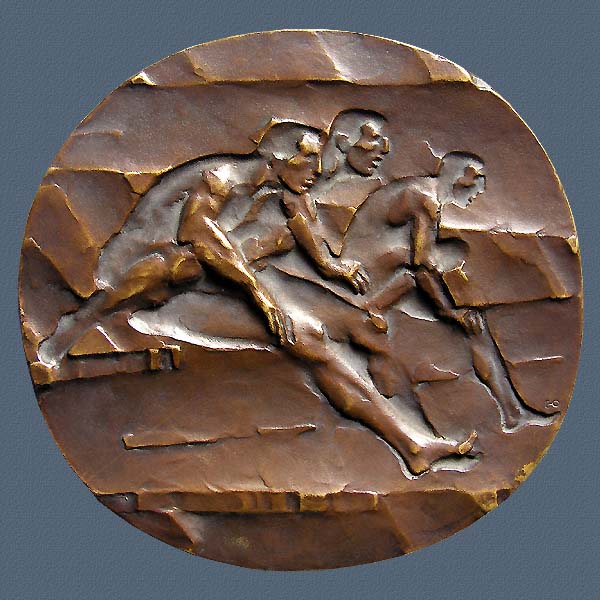 HURDLE RACE, cast bronze, one face, 145x149 mm, 1975
Keywords: contemporary