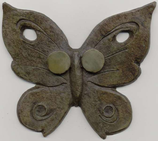 Butterfly 2
Cast Bronze, 125 x 115 x 8 mm, Uniface
Limited Edition of 24
