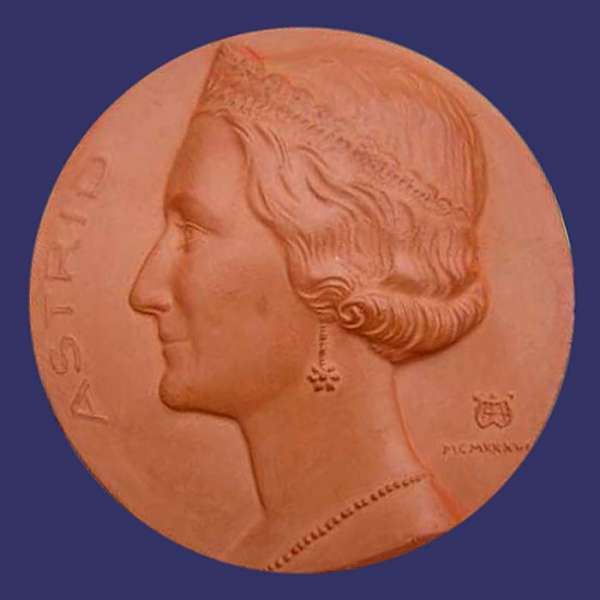 Queen Astrid (1905-1935) Commemorative, 1936
[b]From the collection of Mark Kaiser[/b]

Terra cotta medallion
