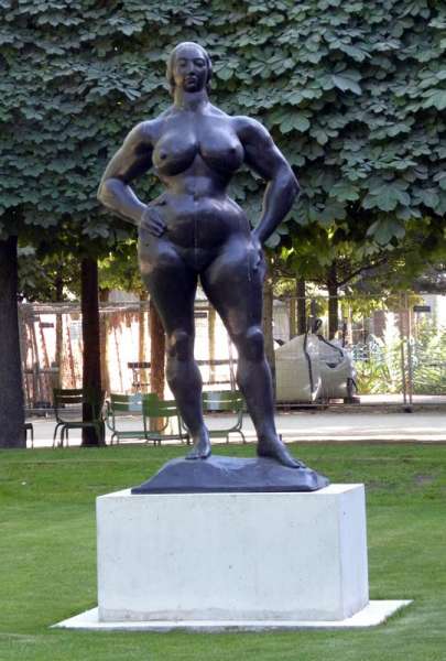Standing Woman, 1932, Jardin des Tuileries, Paris
[b]Photo by John Birks, May 2011[/b]
