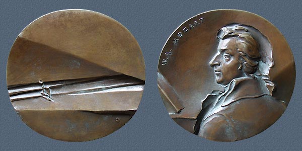 W.A.MOZART, cast bronze, 115x120 mm, 1993
Keywords: contemporary