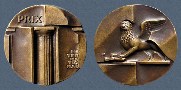 S.E.C. 1st version-unedited, cast bronze, 87x89 mm, 1977
Keywords: contemporary