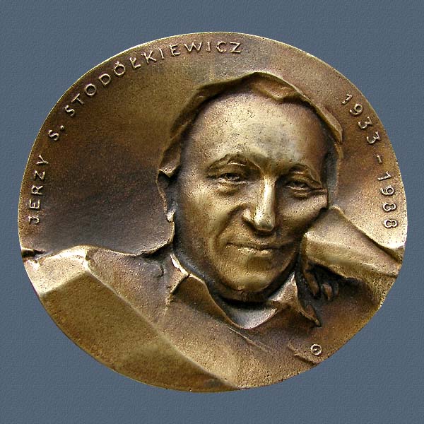 JERZY STODOLKIEWICZ (astronomer), cast bronze, 81x85 mm, 1989, Obverse
Keywords: contemporary