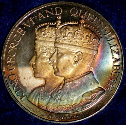 1937-1952 George VI and Elizabeth By John Pinches
Silver 36mm 25gms
