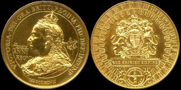 1897 60 th Anniversary of Victorias reign  BY F. BOWCHER
Diameter of 76 mm. References: BHM 3511; Eimer 1816  GOLD GILT MEDAL, OFFICIAL SPINK JUBILEE ISSUE

 Came from the Christopher Eimer collection
