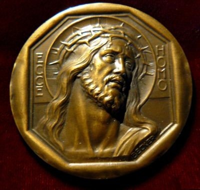 Ecce Homo Jesus with Crown of Thorns by: Becker (Obverse)
